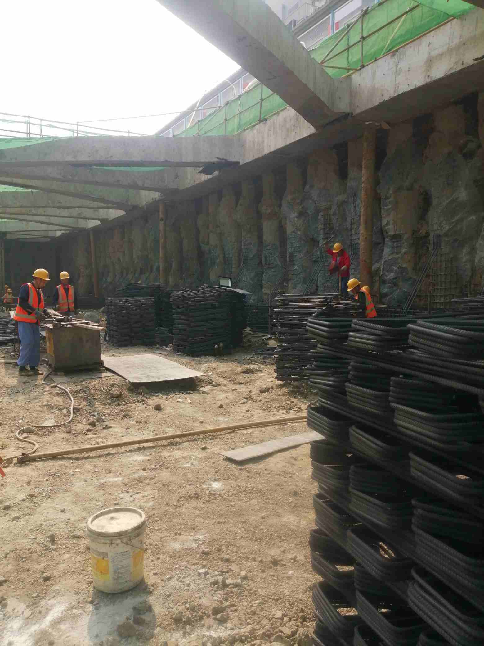 招工详情 廊坊市广阳区招日结夜班焊工4名,40元/小时不包吃,立焊钢筋