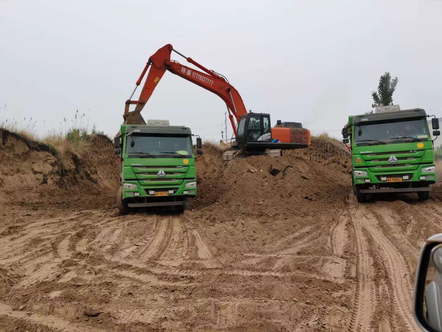 河北廊坊廊坊市广阳区土方工程公司招聘渣土车司机,日立360挖