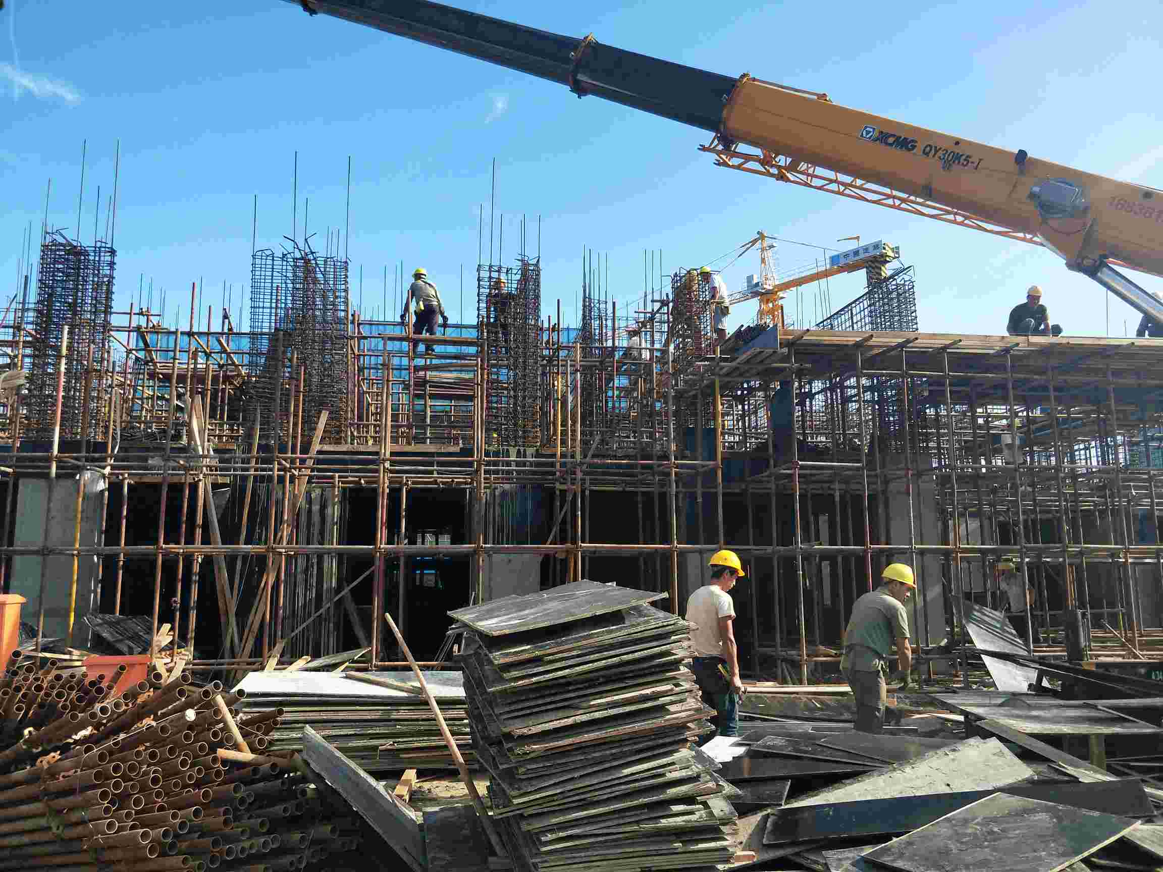 项目描述  建筑木工/铝模/模板  新郑碧桂园找小班组包工18层的15天之