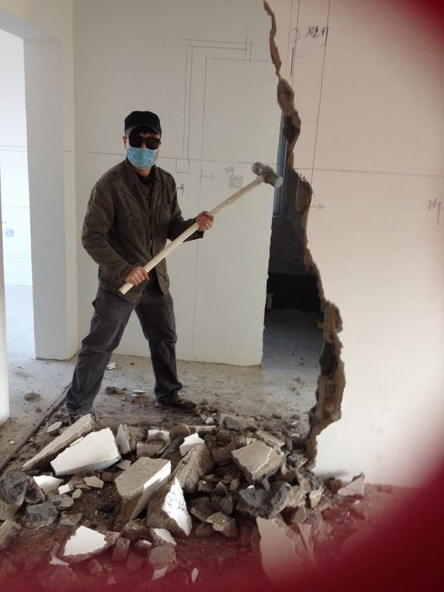 福建泉州招小区拆墙上材料的工人3人,一天工作8小时250到