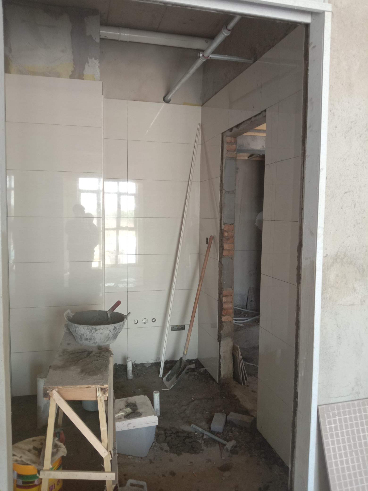 山西晋中找铺地板砖师傅,团队最