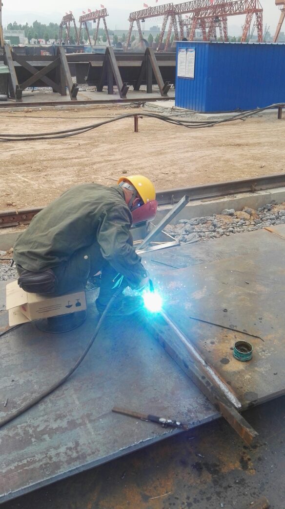 河北邯郸招二保焊焊工,二把刀铆工